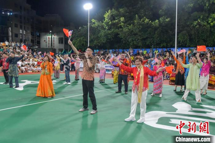 侨乡文昌以“球”会友，村VA掀起南洋风潮，海内