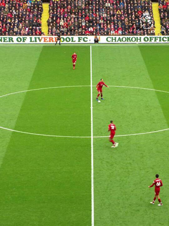 欧冠淘汰赛关键战况：加拉塔萨雷险胜 维尔茨左