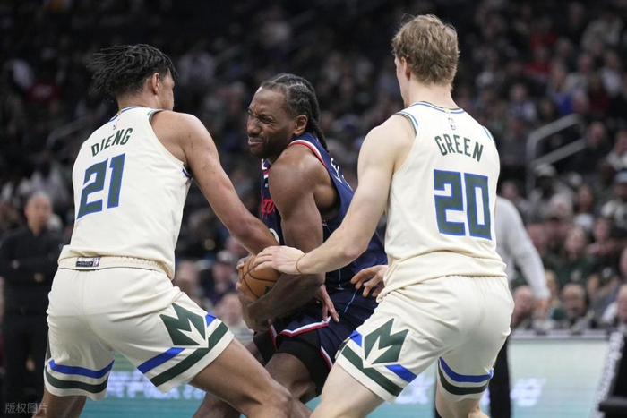 泰伦-卢战术转型激活快船年轻核心 赛季逆转成黑