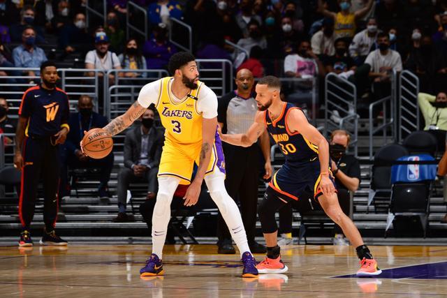 勇士湖人附加赛经典对决引爆季后赛席位争夺战